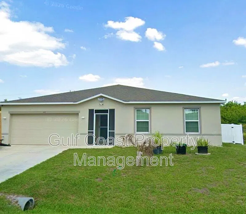 4 bed, 2.0 bath, 1867 sqft, $1,850 — Photo 1