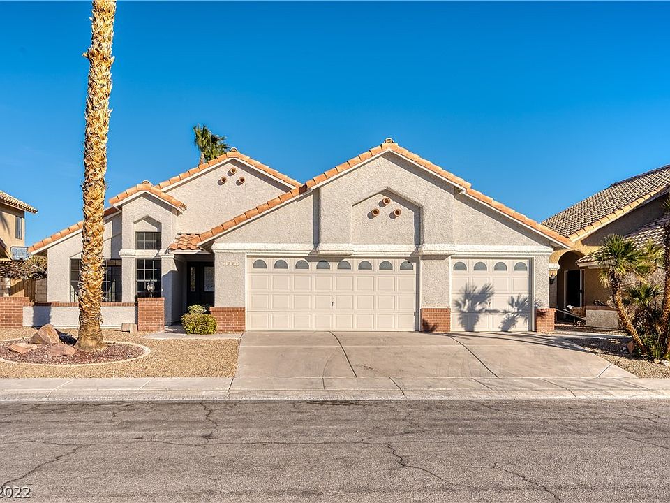 2724 Tidewater Ct Las Vegas NV 89117 Zillow