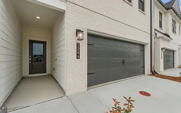3rd image of 1299 Farmers Loop #8