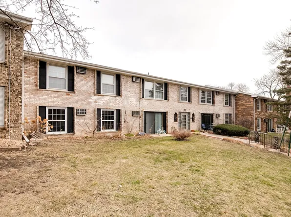 829 Old Settlers Trl APT 1, Hopkins, MN 55343