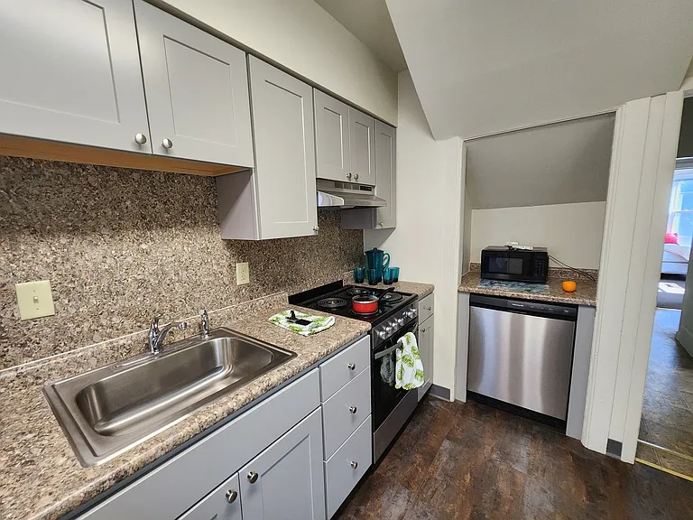 214 Dryden Rd — Photo 22