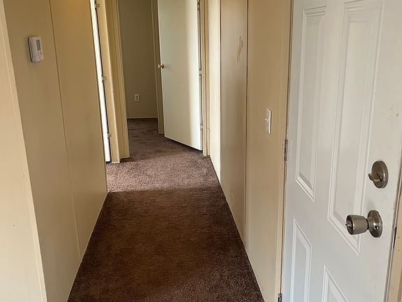 3rd image of 12101 Whiteridge Cir #5