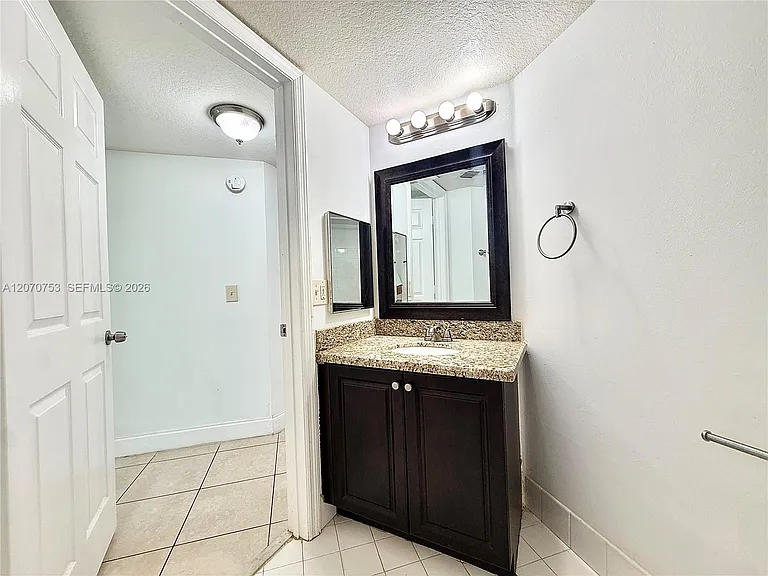 4171 San Marino Blvd #102 — Photo 27