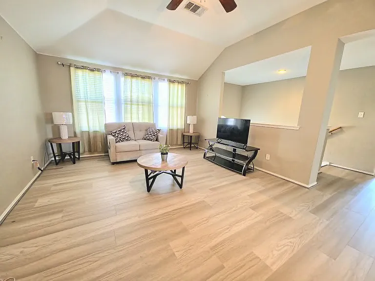 4440 Ravensbrook Ct — Photo 18
