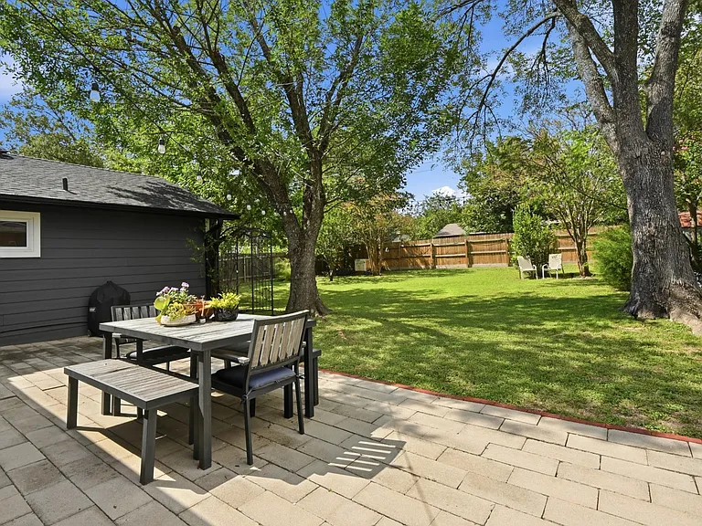 1605 Springer Ln — Photo 23