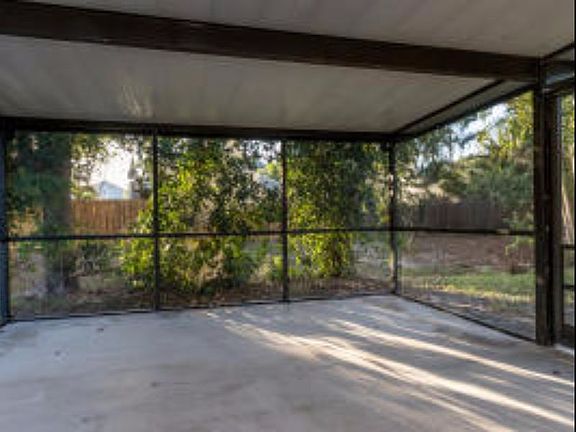 2nd image of 1429 Dandelion Ln #1429