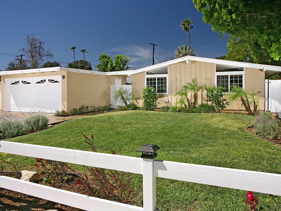 1st image of 7807 Capistrano Ave