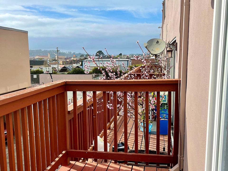 1st image of 586 Sylvan St APT 8