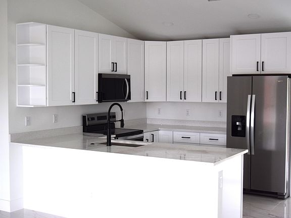 3rd image of 18121 NW 272nd Street