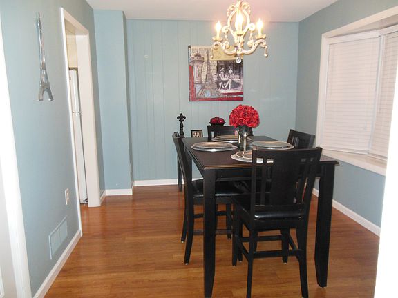 4th image of 3005 B Overton Dr