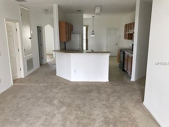 5th image of 463 Sunset View Dr