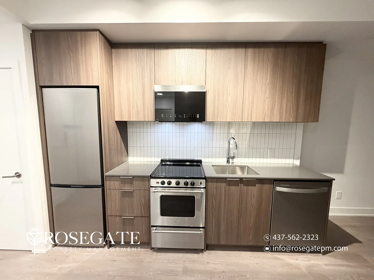 3008 William Cutmore Boulevard Oakville — Photo 2