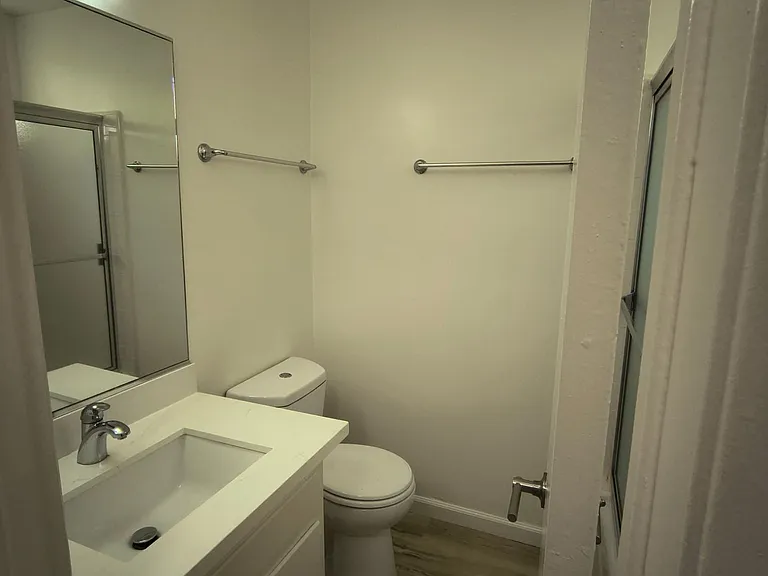 650 Westmount Drive — Photo 9