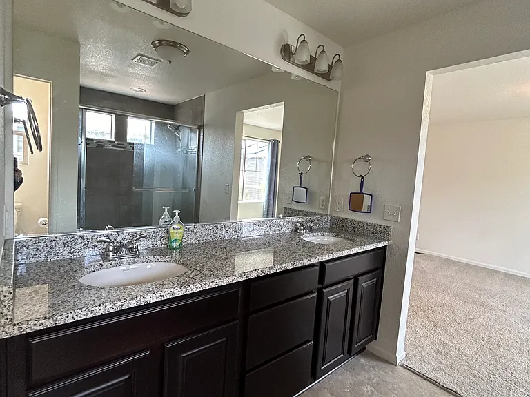 Master sink