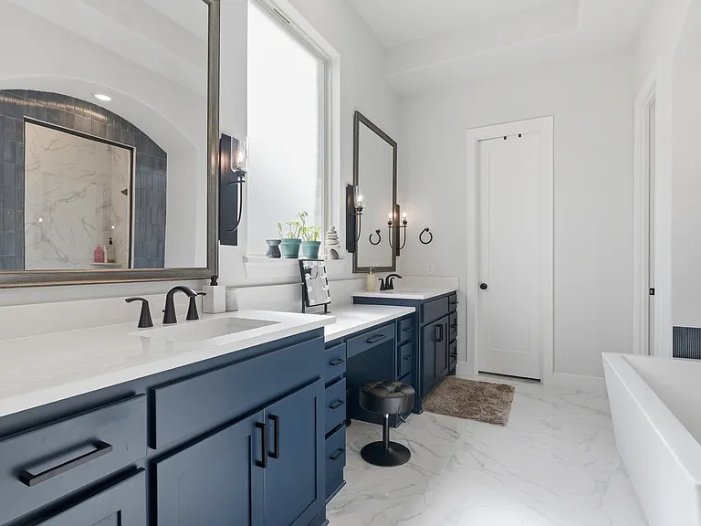 2630 Starwood Dr — Photo 19