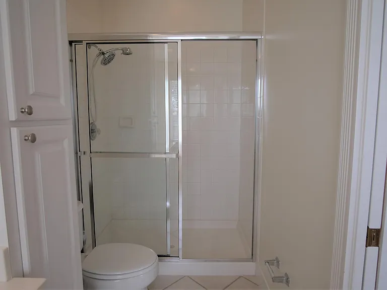 5657 Cove Cir — Photo 10