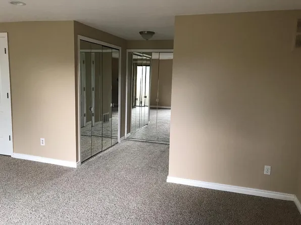 7346 Balsam Ct #1, West Bloomfield, MI 48322