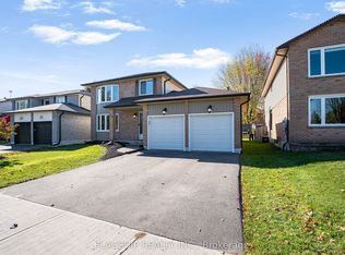 54 George Reynolds Dr, Clarington, ON L1E 2C9