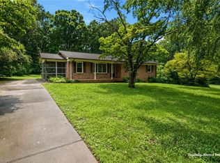 153 Shady Ln, Advance, NC 27006