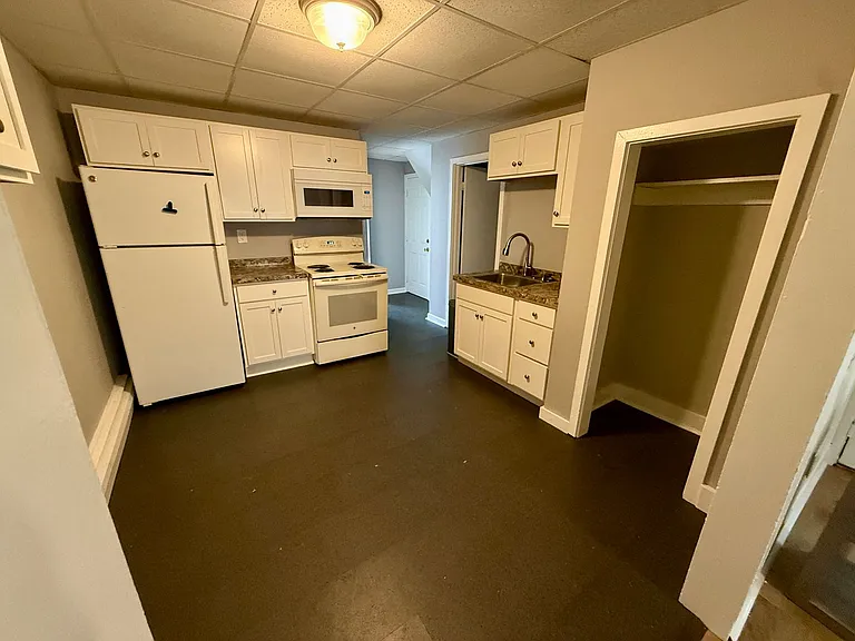 53 Myrtle St #1 — Photo 6