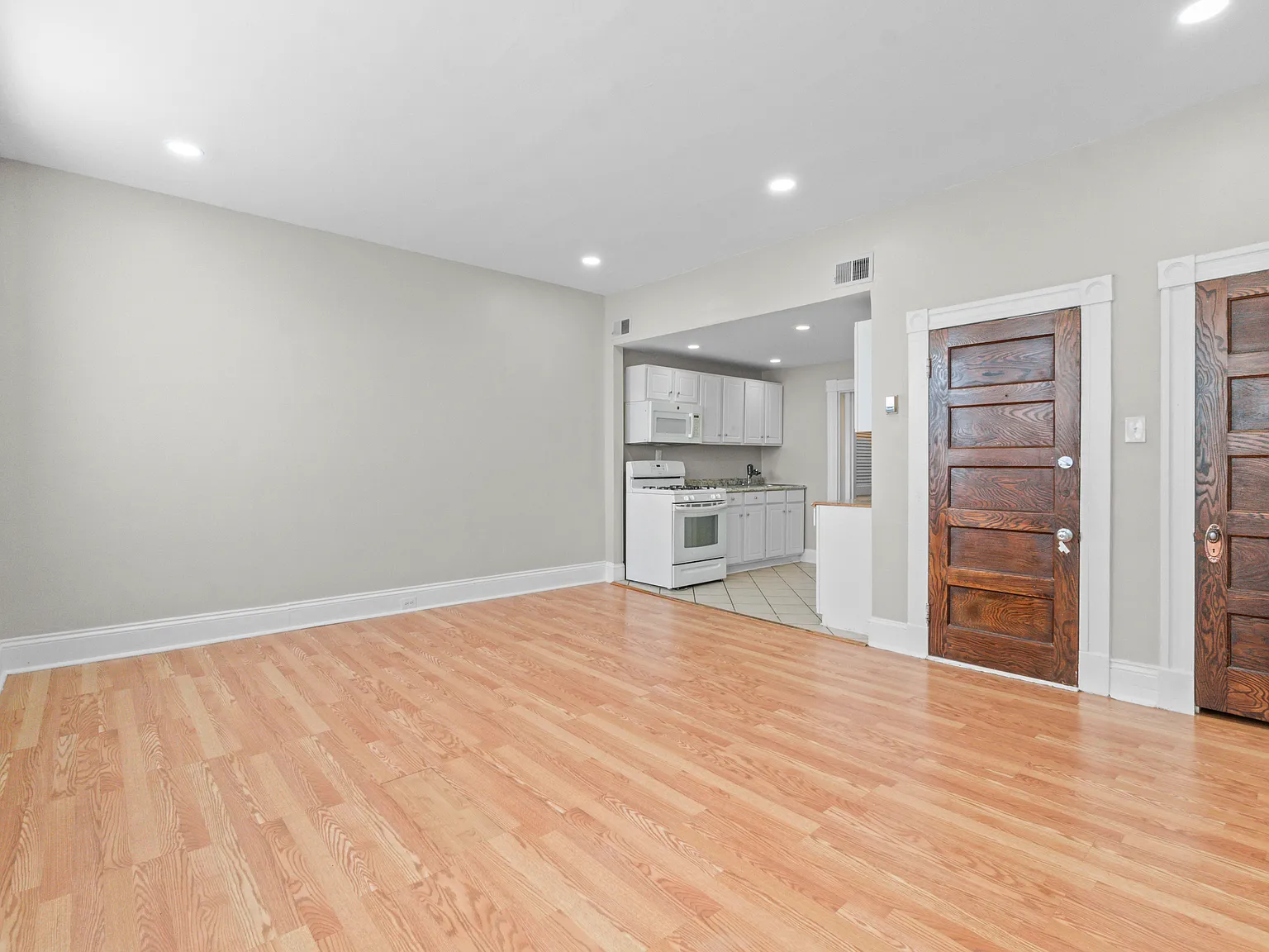 1 bed, 650 sqft, $1,295 — Photo 4