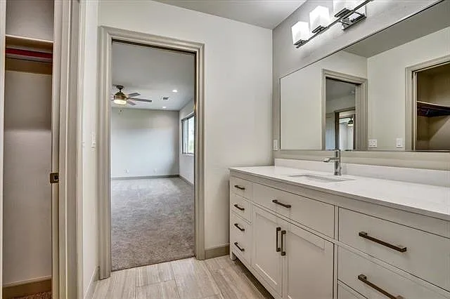 3283 Fronda Dr — Photo 2
