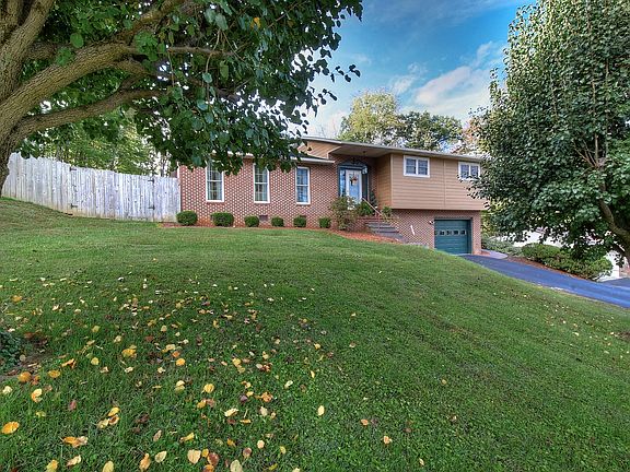 4th image of 152 Joy Dr