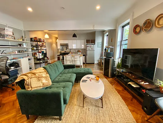 Rented by Simply Brooklyn Realty Inc | media 16