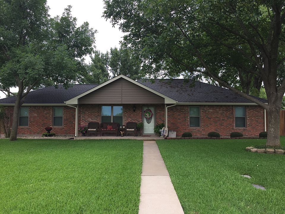 1st image of 1218 Azalea Ln