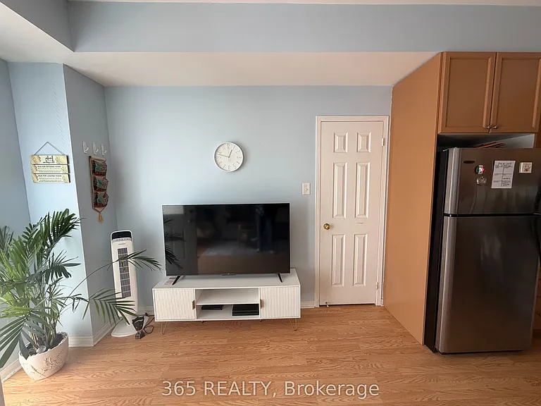 4975 Southampton Dr #263 — Photo 13