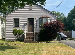 38 N Laurel Ave, Iselin, NJ 08830