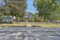 S Van Buren St-S0610-001.jpg