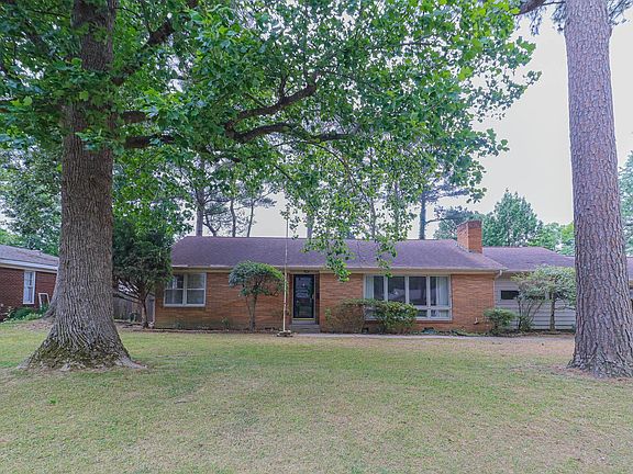 3rd image of 629 Melody Ln