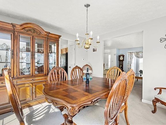 5th image of 8006 Saddlewood Dr