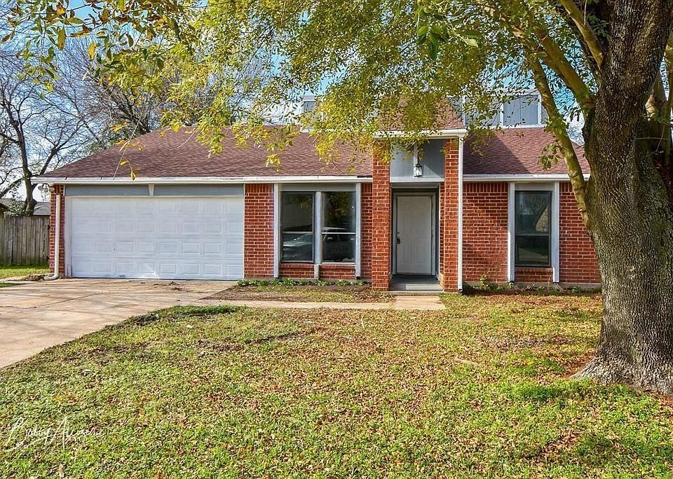 1st image of 14011 Whispering Palms Dr