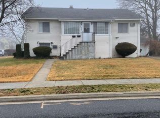170 Cedar St #1, Freeport, NY 11520