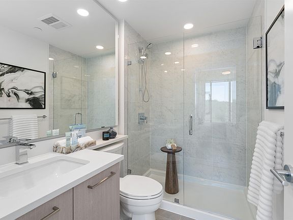 5th image of 518 Clarke Rd #2108