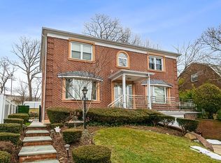 8627 Chelsea St, Jamaica, NY 11432