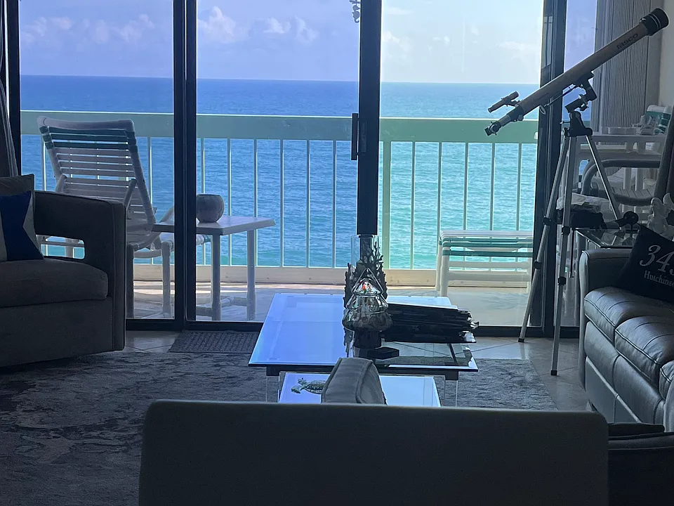 9940 S Ocean Dr #1004
