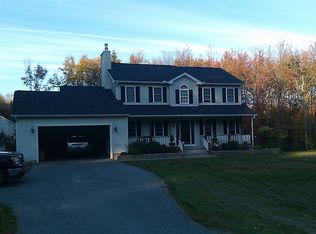 8 Reservoir Rd, Southwick, MA 01077