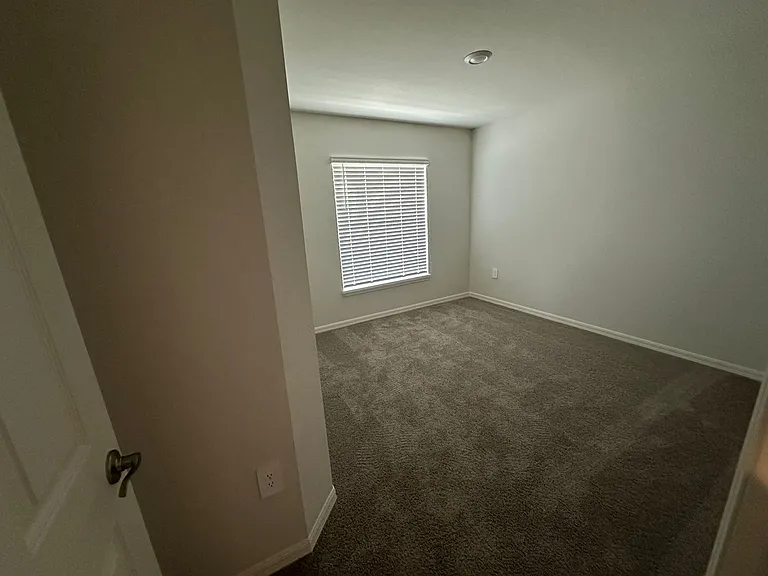 4506 Rapallo Ave — Photo 9