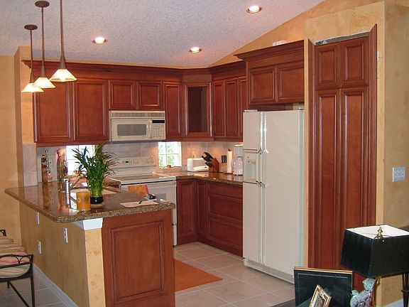 5th image of 4120 Manor Forest Trl