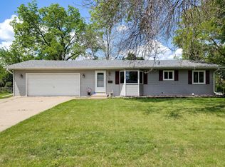 6815 Clayton Ave, Inver Grove Heights, MN 55076