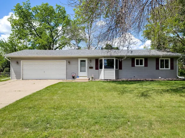6815 Clayton Ave, Inver Grove Heights, MN 55076