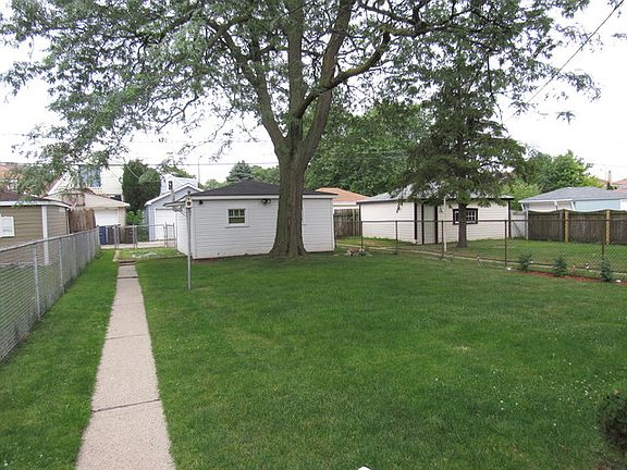 3rd image of 3743 S 56th Ct