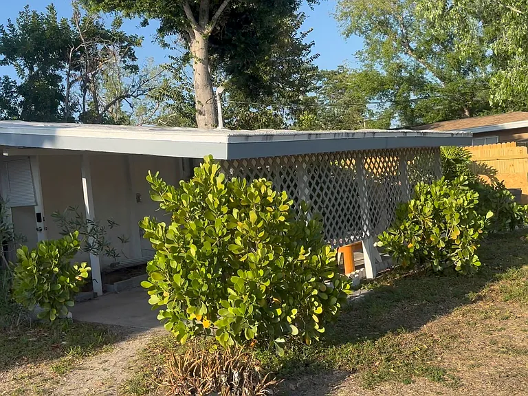 4037 Condor Ln #5 — Photo 4