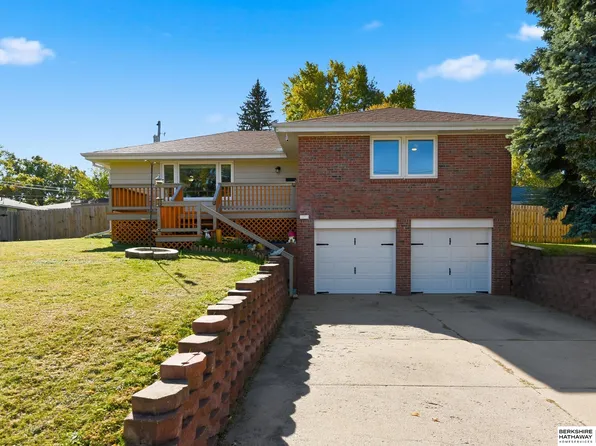 509 W Perry St, Papillion, NE 68046