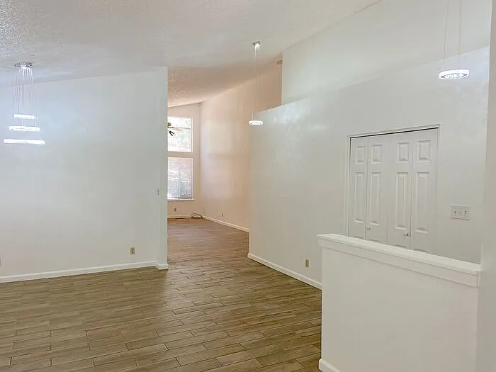 6628 Valley Wood Dr — Photo 5