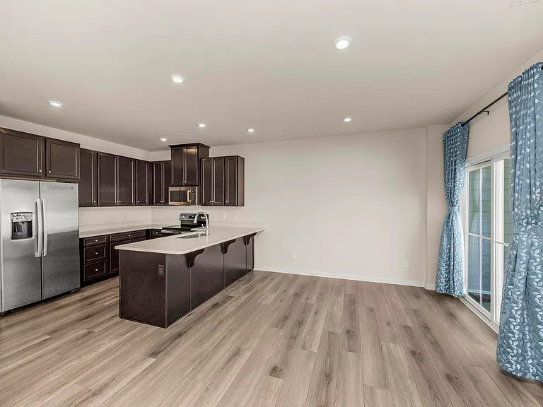 247 Pryor Dr — Photo 12