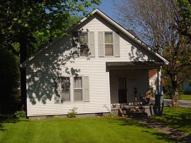 1st image of 107 Milton Ave